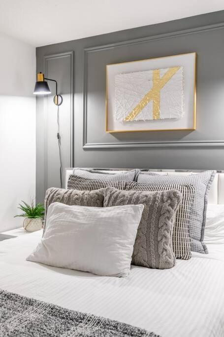 Luxury Suite Downtown Toronto Near Cn Tower Екстериор снимка