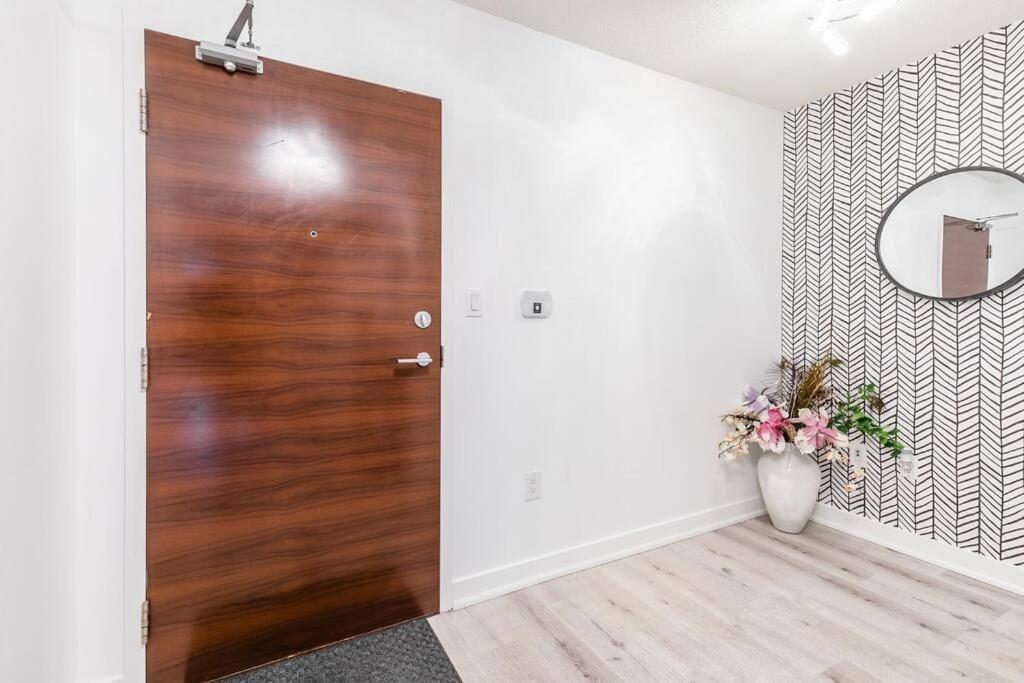Luxury Suite Downtown Toronto Near Cn Tower Екстериор снимка