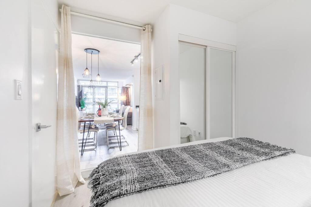 Luxury Suite Downtown Toronto Near Cn Tower Екстериор снимка