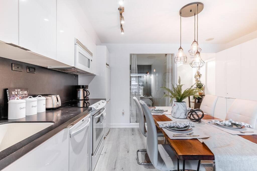 Luxury Suite Downtown Toronto Near Cn Tower Екстериор снимка